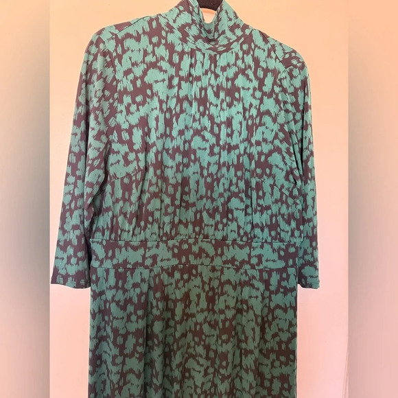 Lane Bryant Tie-Neck Open Back Midi Dress in Green and Black Print Size 18/20 - Picture 7 of 9
